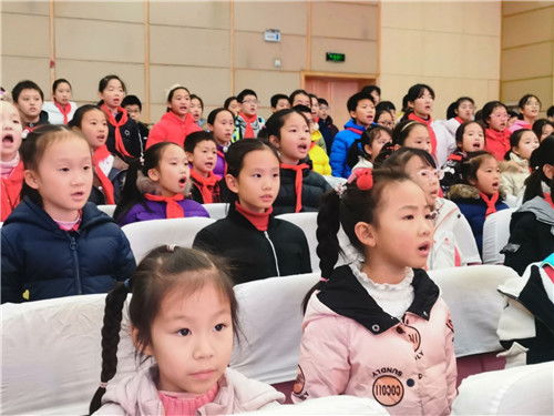 育红小学 展红领巾风采 做少先队小主人