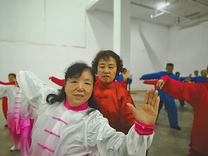 好人好事 七旬老太小区教拳6年 只要大家愿意就一直教