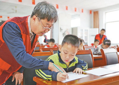 老骥伏枥，志在千里——义务辅导队点亮晚年新篇章