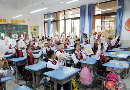 自贡江津少先队员书信交友互赠特产，义务辅导队助力成长新篇章