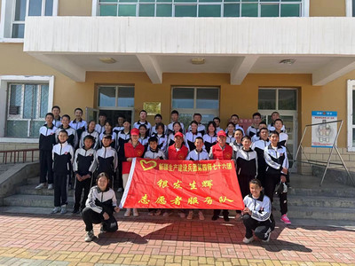 霞光绚烂红满天 义务辅导队的温暖与担当